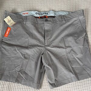 Dockers Men's Charcoal Flat Front Shorts